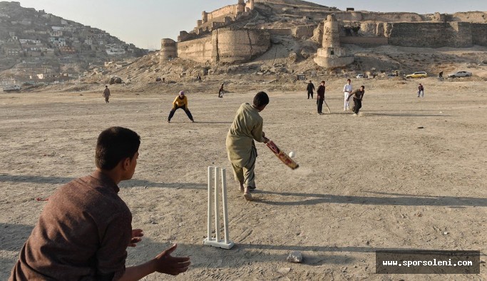 Kriket Nedir? (Kazanma, Kuralları ve Becerileri Hakkında Bilgi)